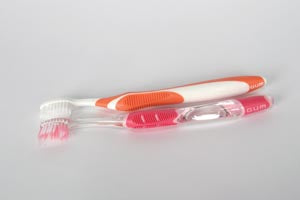 SUNSTAR GUM® ADULT TOOTHBRUSH